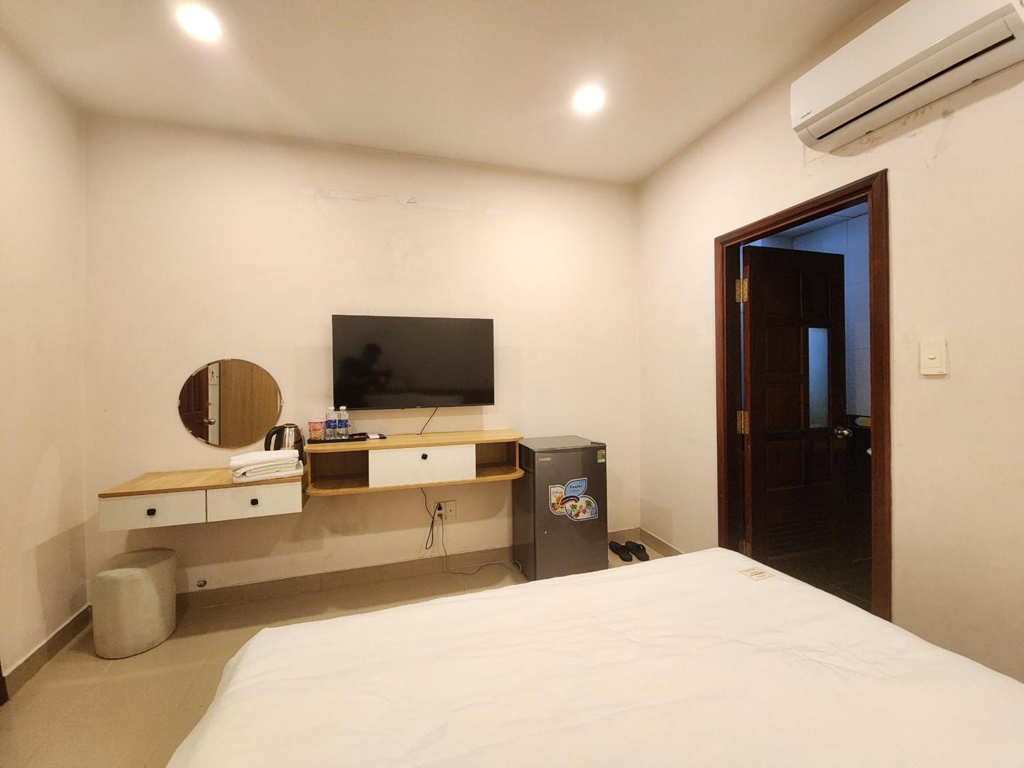 Khách sạn Big Sai Gon